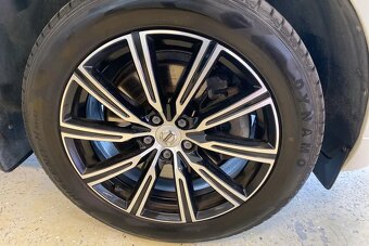 Volvo XC60 D4 AWD Momentum Advanced SE 2019 - 12