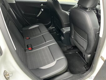 Peugeot 2008 1.2i 60KW Automat naj 96Tkm nové v ČR - 12