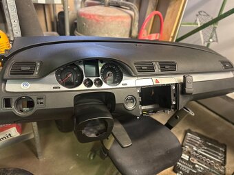 Díly Passat B6 - 12