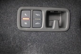 Audi SQ8 4.0 TFSI V8 - 12
