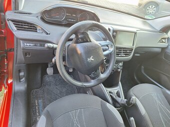 Peugeot 208 - 12