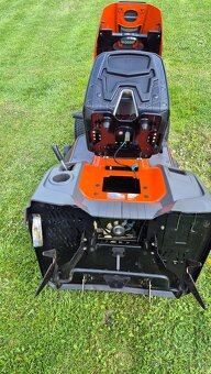 Zahradní traktor Husqvarna TC238 TX - 12