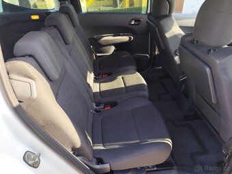 Peugeot 5008. 2.0HDI.110kw.R.V.4/2016.Panorama.7míst - 12