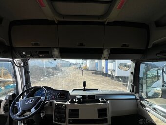 MAN TGX 18.470 Lowdeck RETARDER - 12