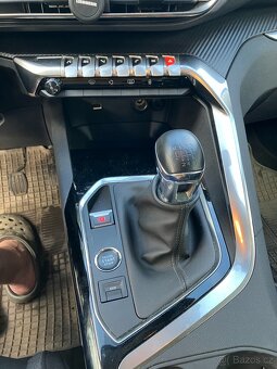 Peugeot 3008 v záruce do 06/2026 - 12