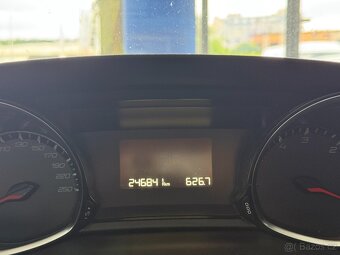 Peugeot 308 1,6 SERVISKA,2. SADA KOL - 12