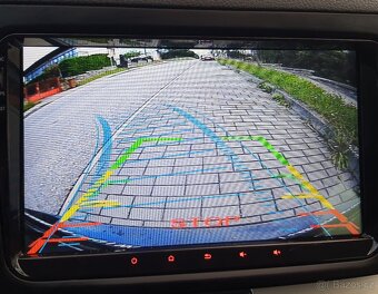 Sharan 4x4 7 míst 2.0TD 130kW, alcantara, park pilot, 2 maj - 12