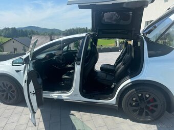 Tesla x Plaid bezplatné nakládání - 12