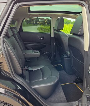 Nissan Qhasqai 2.0 dci 110KW/150 koní R.V.06/2008 - 12