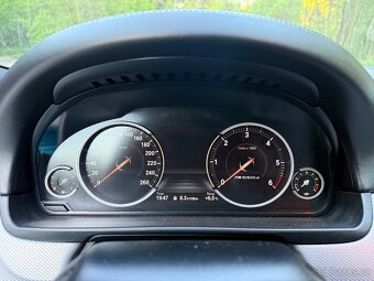 BMW M550D F11 facelift 2015 INDIVIDUAL + odpocet DPH - 12