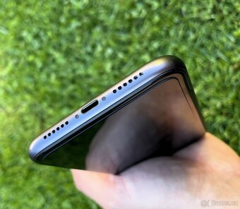 📱 iPhone 11 Black 64GB – top stav, nová baterie 🖤 - 12