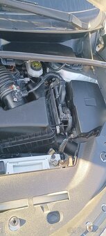 Toyota Verso 2.0 - 12