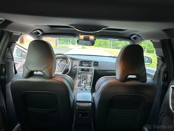 Volvo V60, 2.4 158 kW D6 AWD HYBRID R-DESIGN - 12