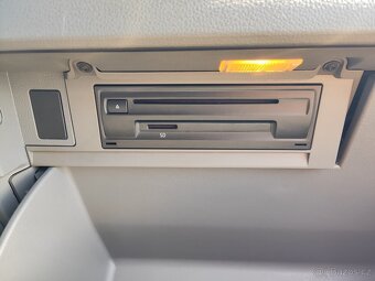 VW CRAFTER 2.0 TDI 103kW MANUÁL/ 164 500 KM/ CAR-NET/ DPH - 12