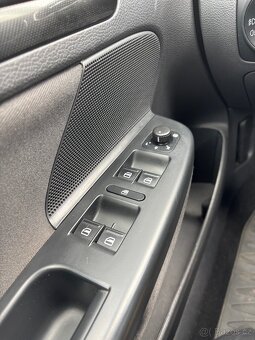 VW Golf Vl 2.0TDI / 2011 / 197xxxkm/ TOPSTAV - 12