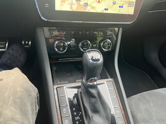 superb 3 kombi 2,0 tdi scout 4x4 faselift - 12