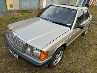 Prodám  Mercedes E190 D Manuál 4 kvalt  Nová stk 2026  Top s - 12