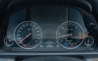 BMW Rad 5 530xd xDrive M-Packet F10 190kW automat - 12