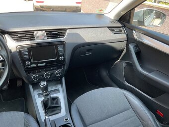 Škoda Octavia Combi STYLLE 2.0l diesel rok 2016 Navi Alu Top - 12