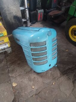 Zetor URI  kabina Slovenska kapota 4011 - 12