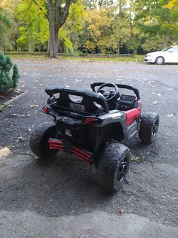 Elektrické autíčko CAN-AM Maverick
nová verze s baterií - 12