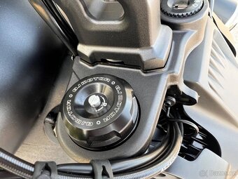 Prodám QJ MOTOR SRV 600 V - 12