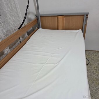 Zdravotní postel - 12