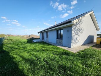Prodej rodinného domu 138 m², pozemek 563 m², Lužec n.Cidl. - 12