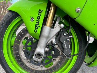 Kawasaki zx7r - 12