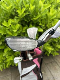 Prodám zánovní dámský golfový set Callaway - 12