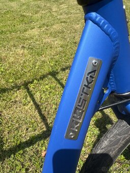 Kostka Hill Max - 12