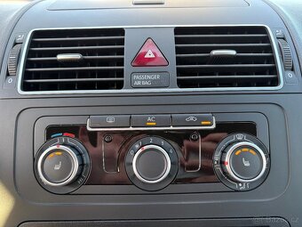 Volkswagen Touran 1,2 TSi 77kW Serviska, Senzory - 12