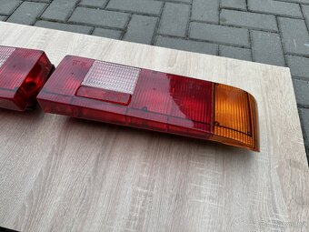 Moskvič 2141, nové zadní lampy - 12