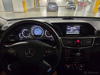 Mercedes Benz E 220 CDI Avantgarde 2010 - 12