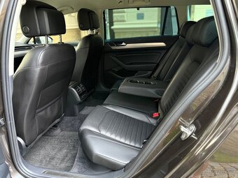 VOLKSWAGEN PASSAT 2.0TDI 176kW 4x4 • VIRTUAL • HUD • FULL - 12