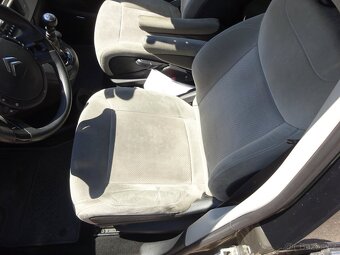 Citroen C4 Picasso 2.0 HDI r.v.2010 (100 KW) KOUPENO ČR - 12