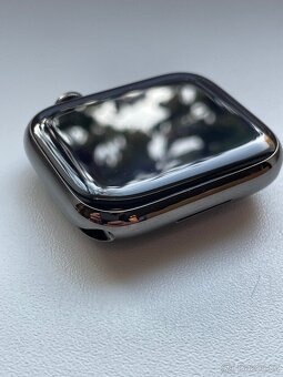 Apple Watch 8 45mm graphite steel s Apple ocelovým řemínkem - 12