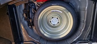 Mitsubishi Lancer 2.0 hatchback - 12