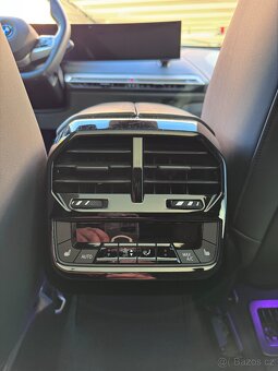 BMW iX xDrive50 - 12