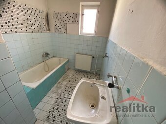 Prodej rodinného domu 8+2 se zahradou, Kobeřice, okr. Opava - 12