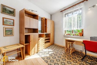 Prodej rodinného domu 5+1 (220 m2) s pozemkem 572 m2 - Luhač - 12