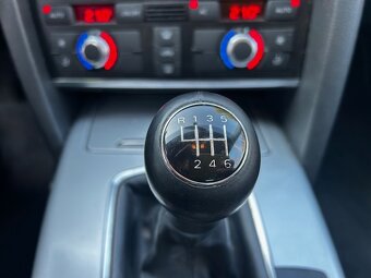 Audi A6 2.8 quattro, 2009, xenony, tempomat, manuál - 12