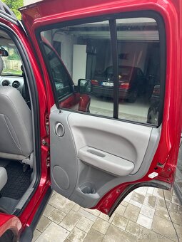 Jeep Cherokee KJ , Liberty , 2,8 CRD , r.v. 2007 - 12