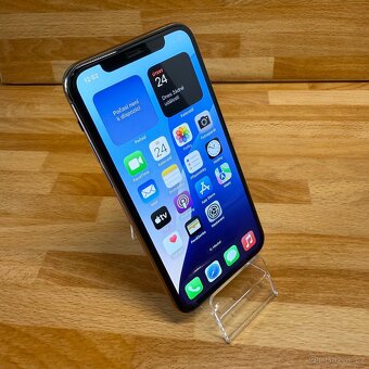 iPhone 11 Pro 64GB, zlatý (12 měsíců záruka) - 12
