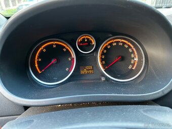 Opel Corsa 1.7 CDTI, 92 kW, r. 2008, najeto 329 tis., nafta - 12