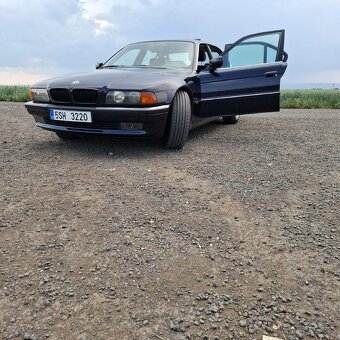 Bmw e38 730i - 12