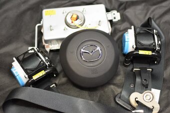 Palubní deska Airbag bezpečnostní pás dopinač pásu - 12