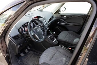 Opel Zafira Tourer - 12