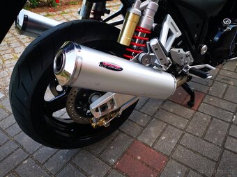 Suzuki GSX 1400 K4 - 12