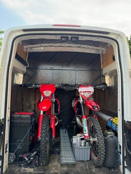 Obytná dodávka Ford Transit - 12